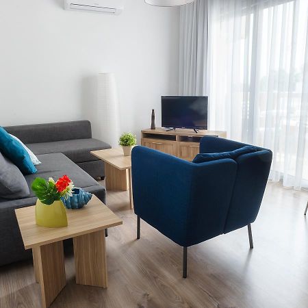 Pebble Beach Holiday Apartments Лімасол Екстер'єр фото