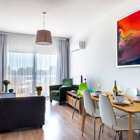 Pebble Beach Holiday Apartments Лімасол Екстер'єр фото