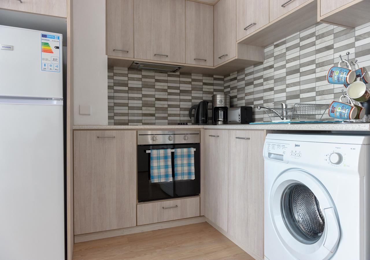 Pebble Beach Holiday Apartments Лімасол Екстер'єр фото