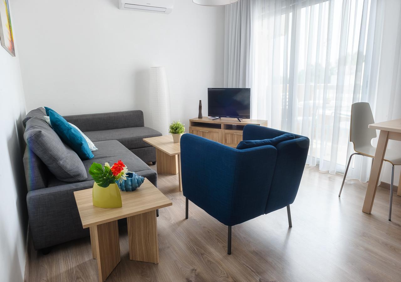 Pebble Beach Holiday Apartments Лімасол Екстер'єр фото