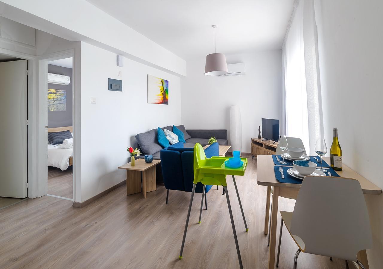 Pebble Beach Holiday Apartments Лімасол Екстер'єр фото