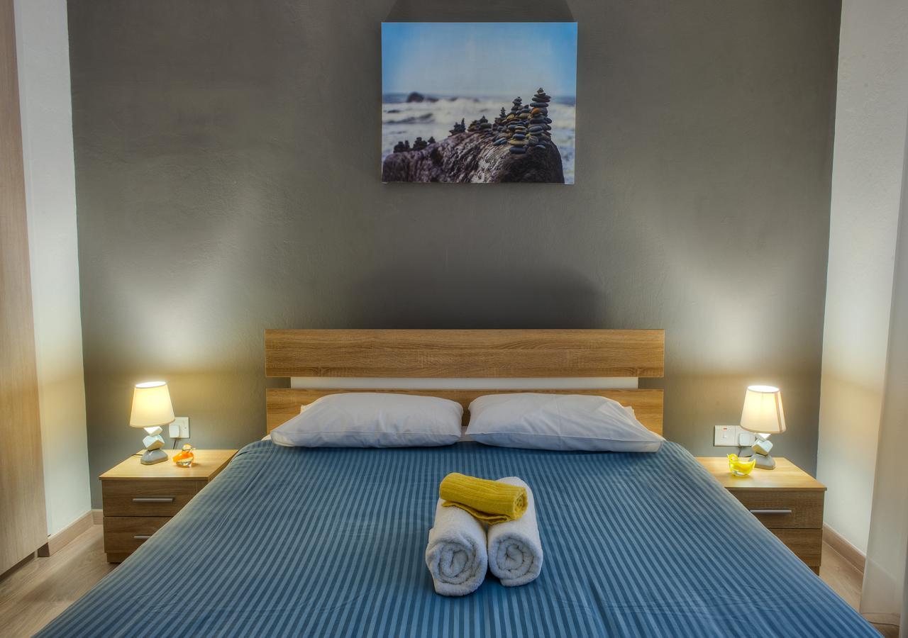 Pebble Beach Holiday Apartments Лімасол Екстер'єр фото