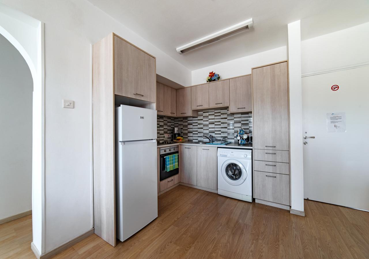 Pebble Beach Holiday Apartments Лімасол Екстер'єр фото