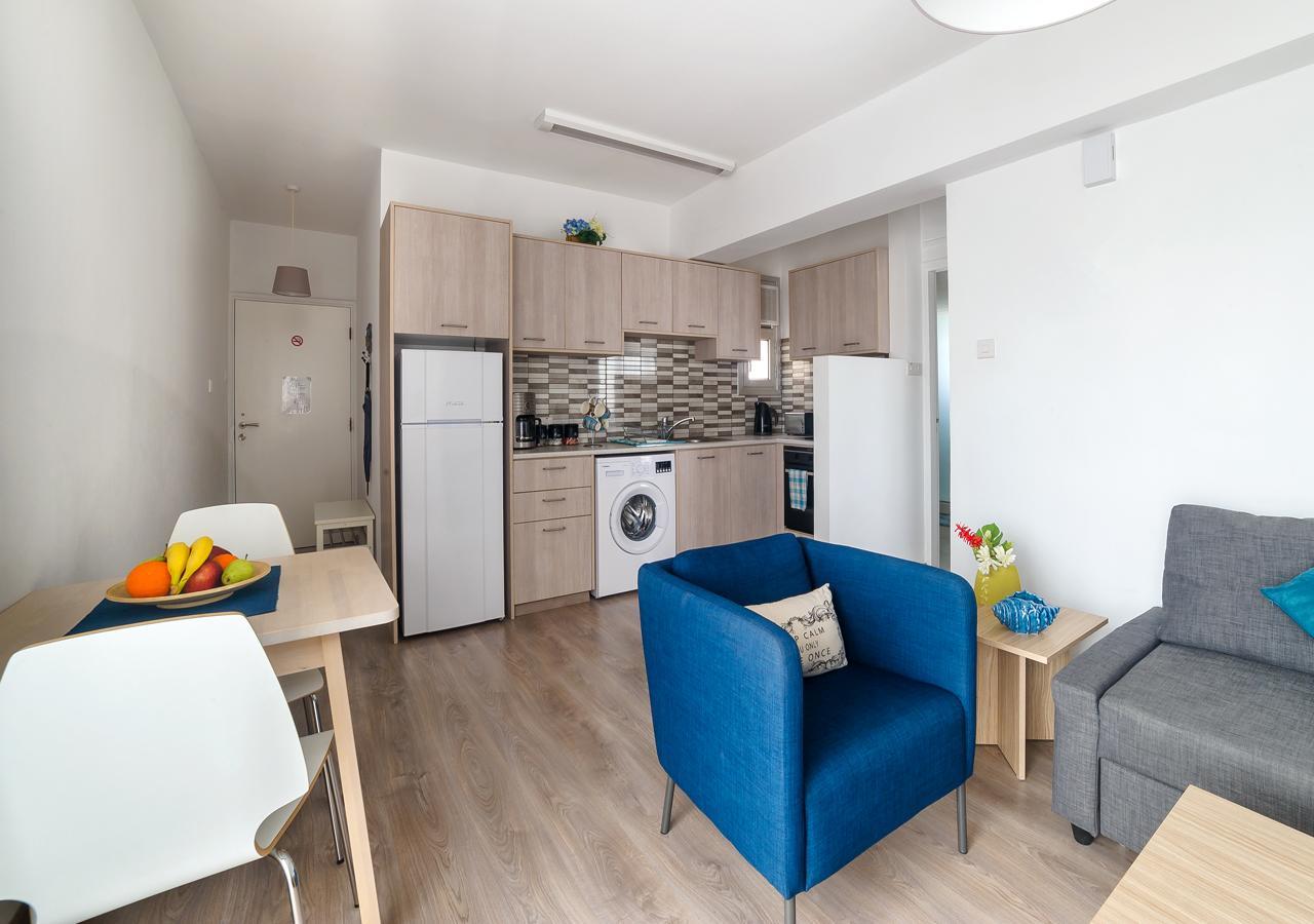 Pebble Beach Holiday Apartments Лімасол Екстер'єр фото