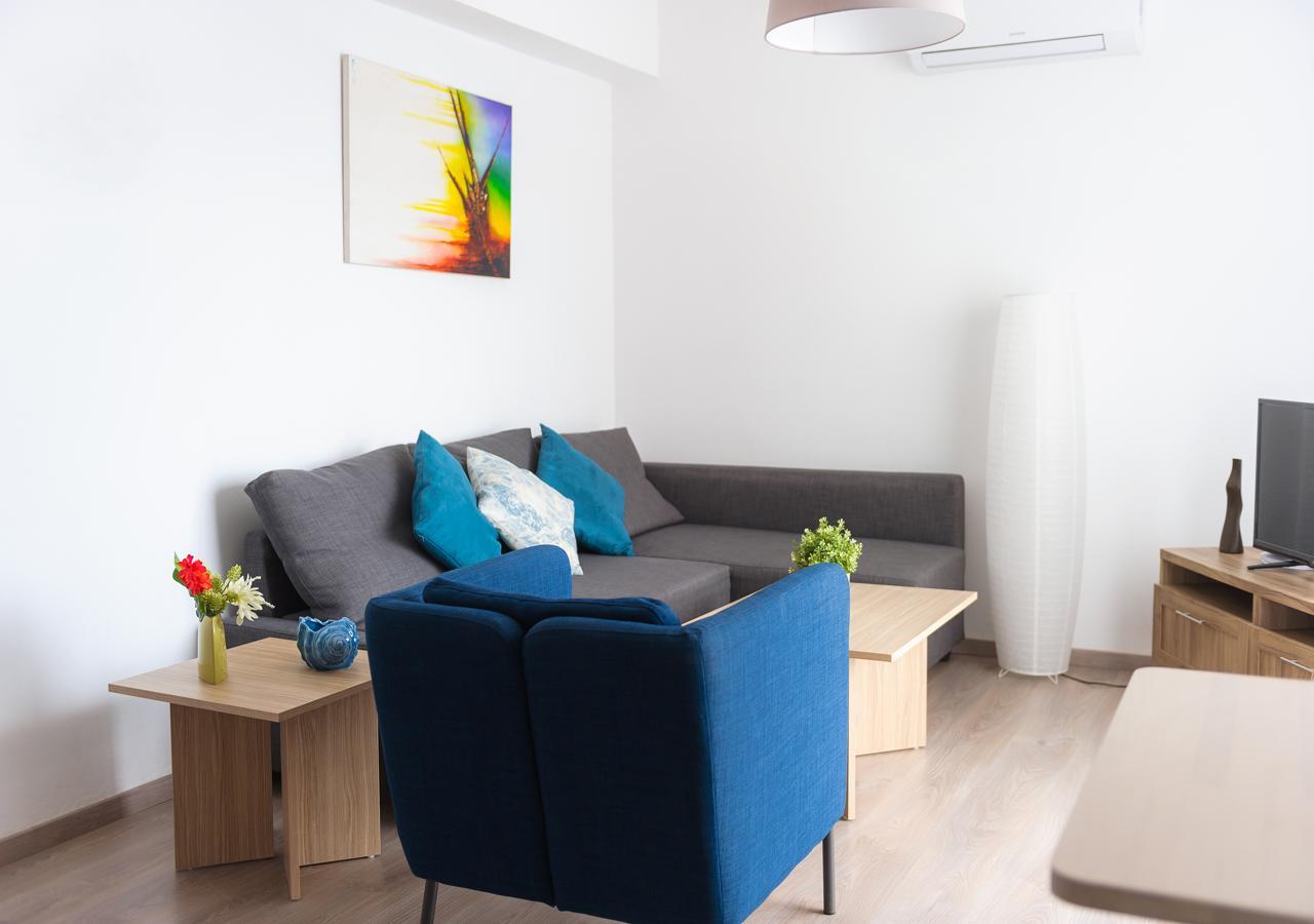 Pebble Beach Holiday Apartments Лімасол Екстер'єр фото
