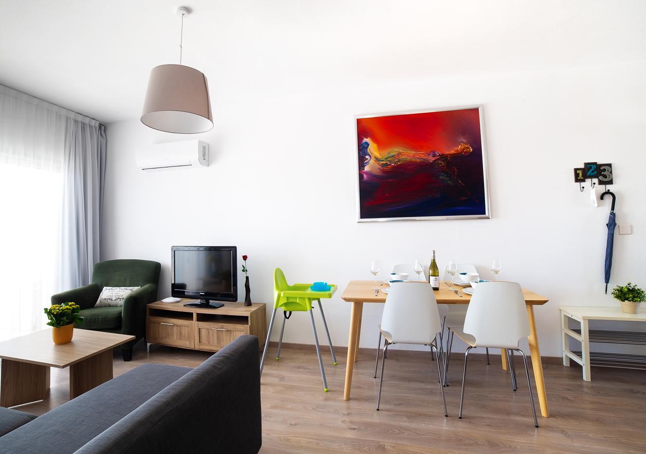 Pebble Beach Holiday Apartments Лімасол Екстер'єр фото